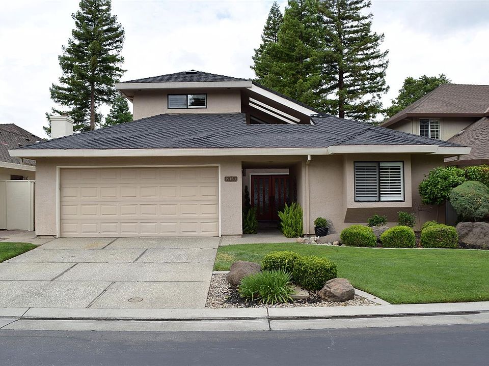 1st image of 19139 N Pebble Ct