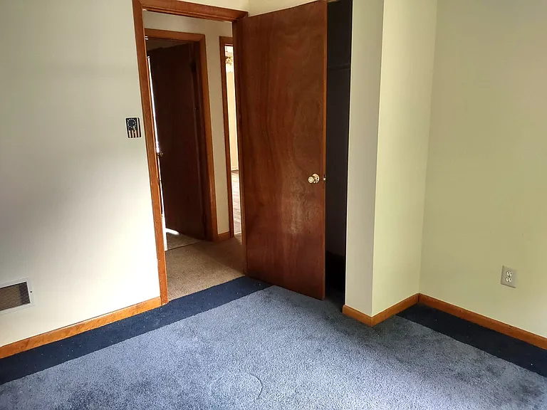 2208 Melrose Ln — Photo 23