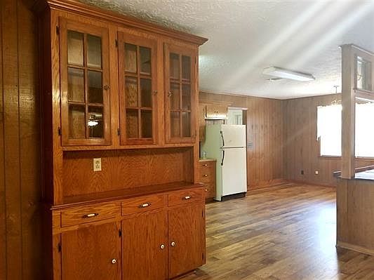 3rd image of 553 County Road 613 S