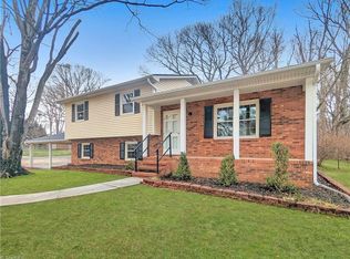 5359 Nestleway Dr, Clemmons, NC 27012