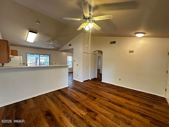 3rd image of 1721 W Hall St