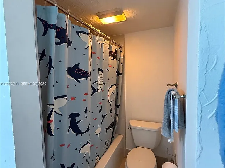 450 Commodore Dr #306 — Photo 20
