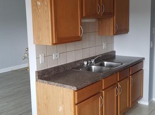 8633 W Foster Ave APT 3B, Chicago, IL 60656