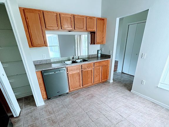 3rd image of 42142 Maggie Jones Rd
