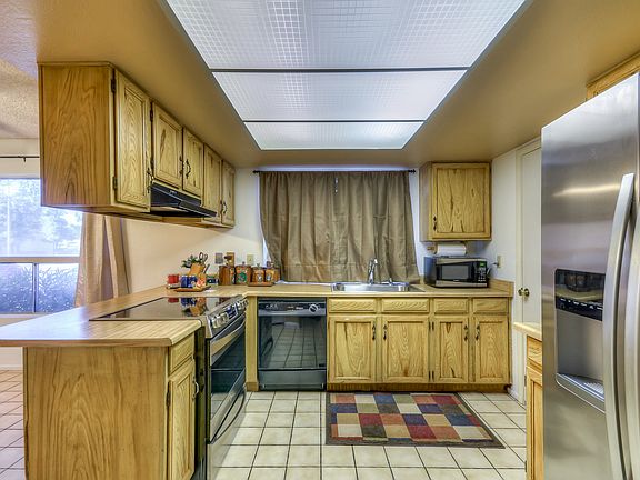 3rd image of 4524 W Continental Dr