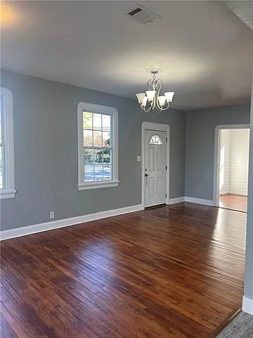562 Central Ave — Photo 4