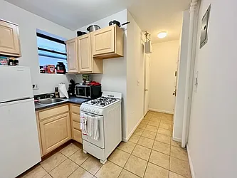 Rented by Best Apartments North Inc