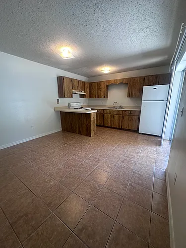 1209 CR463B Photo 1