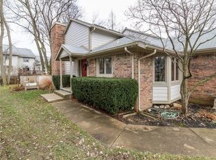 8152 Foxchase Dr, Indianapolis, IN 46256