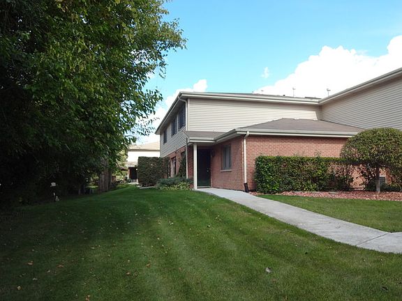 2nd image of 11106 W Cove Cir Unit B