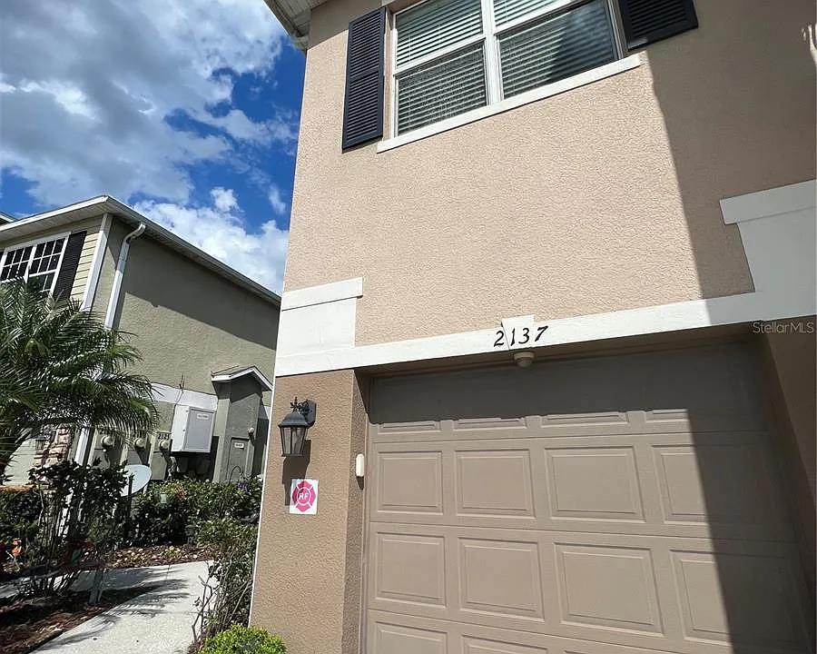 2137 Betsy Ross Ln #2137