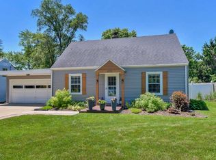 1272 Brandywine Cir, Batavia, IL 60510