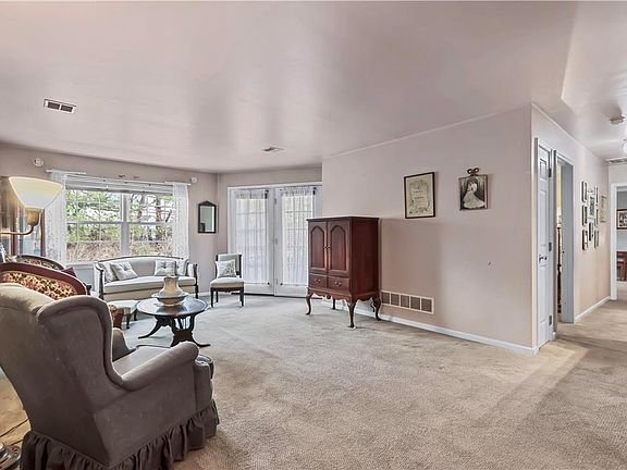 2nd image of 5141 Cheryl Dr