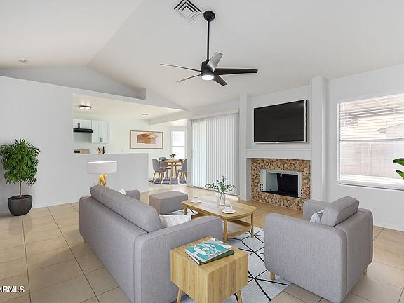 3rd image of 7619 W MEADOWBROOK Avenue