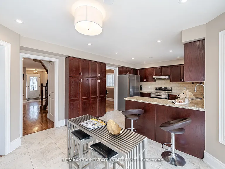 5583 Loonlake Ave — Photo 7