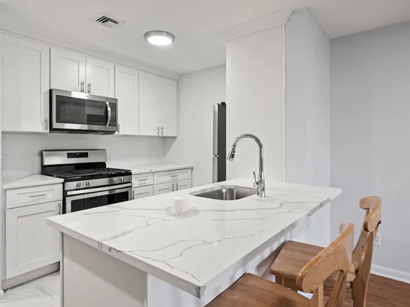 125 Garden St APT 3E, Hoboken, NJ 07030