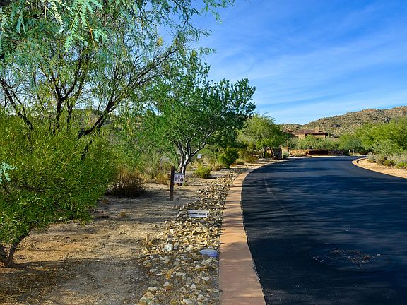 2nd image of 1079 W Tortolita Mountain Cir