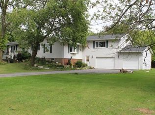 7490 4th Section Rd, Brockport, NY 14420