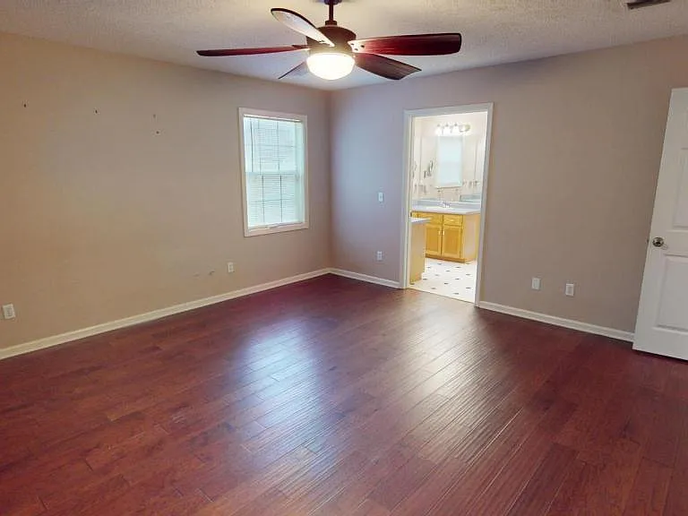 206 Myrick Dr — Photo 17