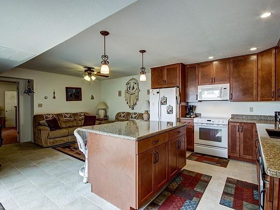 4th image of 8231 E Orange Blossom Ln