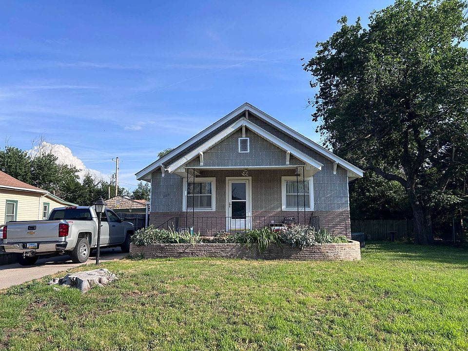 1st image of 709 W 10th Ave