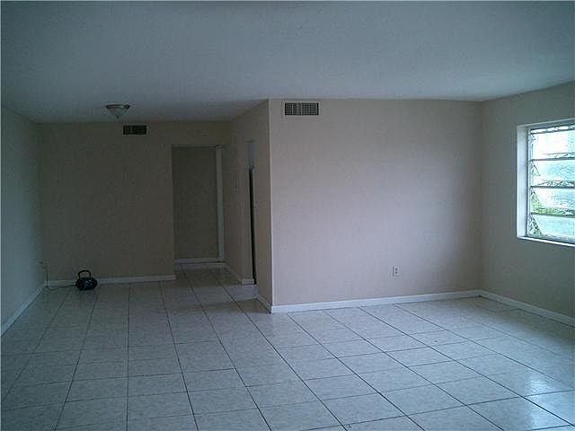 2nd image of 1855 NE 121st St APT 1
