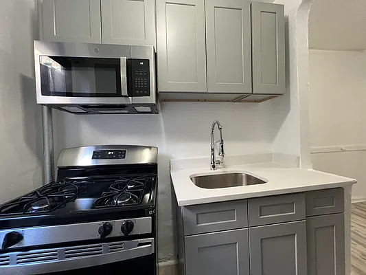 Rented by Bruma Realty LLC | media 5