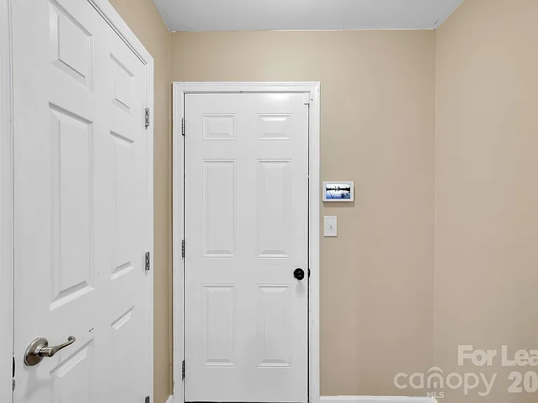 106 Ashton Dr — Photo 44