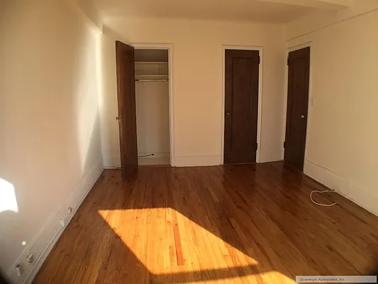 Rented by Sovereign Associates | media 23