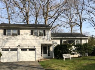 72 Eastbrook Ter, Livingston, NJ 07039