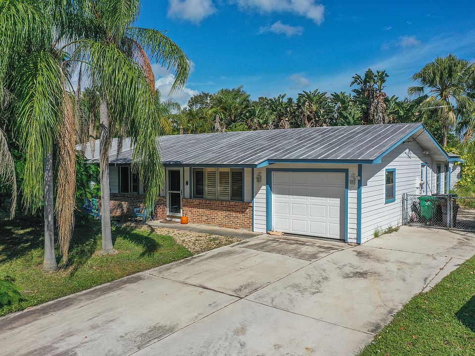 1st image of 251 NE Faring Avenue