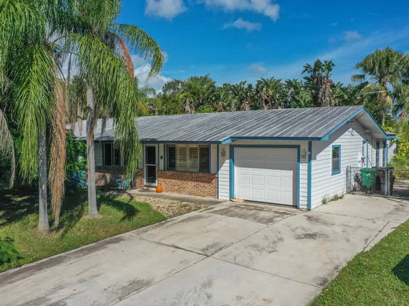 251 NE Faring Avenue, Port St Lucie, FL 34983