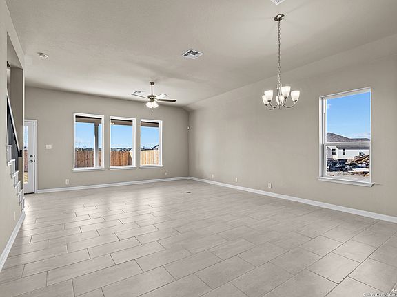 4th image of 5305 Park Overlook