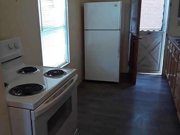 3rd image of 702 Sewickley Ave APT C