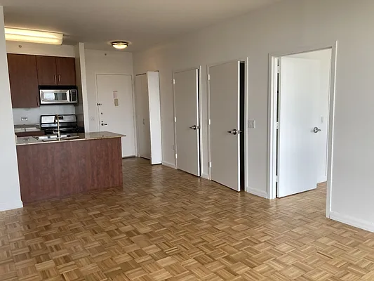 Rented by Greystar | media 2