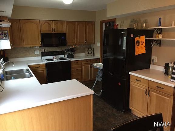 5th image of 2917 S Coral St