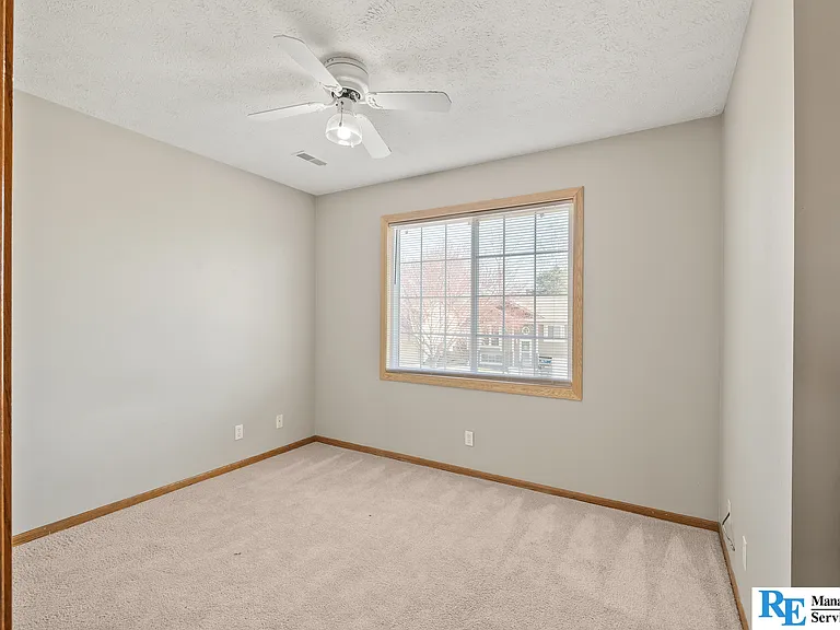8920 N 81st Ave — Photo 15