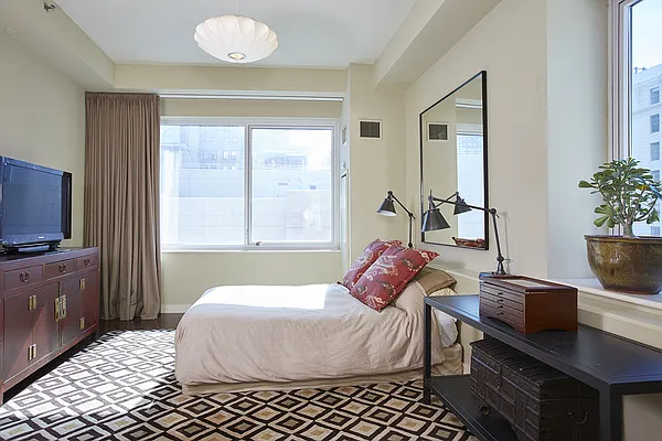 Sold by Stribling | media 23