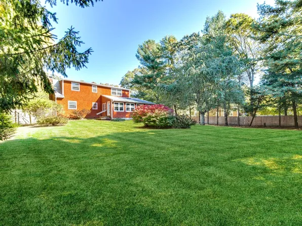 10 Glade Rd, East Hampton, NY 11937