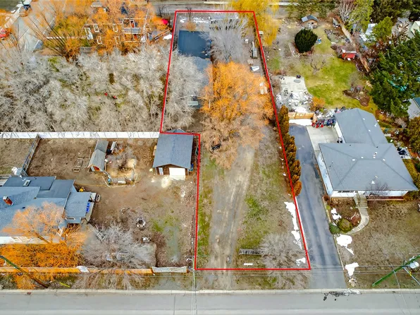 2135 Merritt Ave, Merritt, BC V1K 1J7