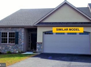 2 Chas Dr, Elizabethtown, PA 17022