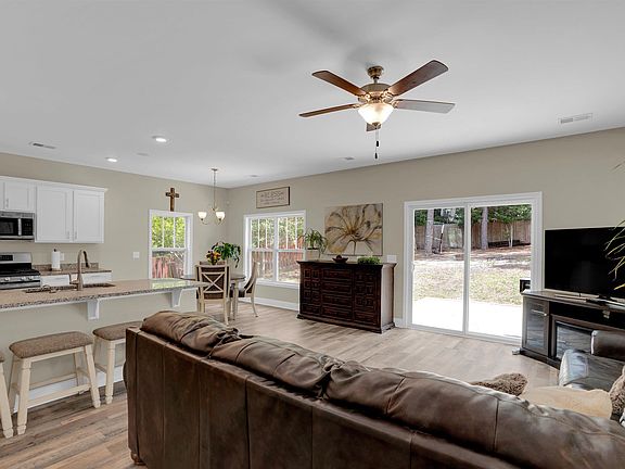 2nd image of 114 Ashley Hall Rd