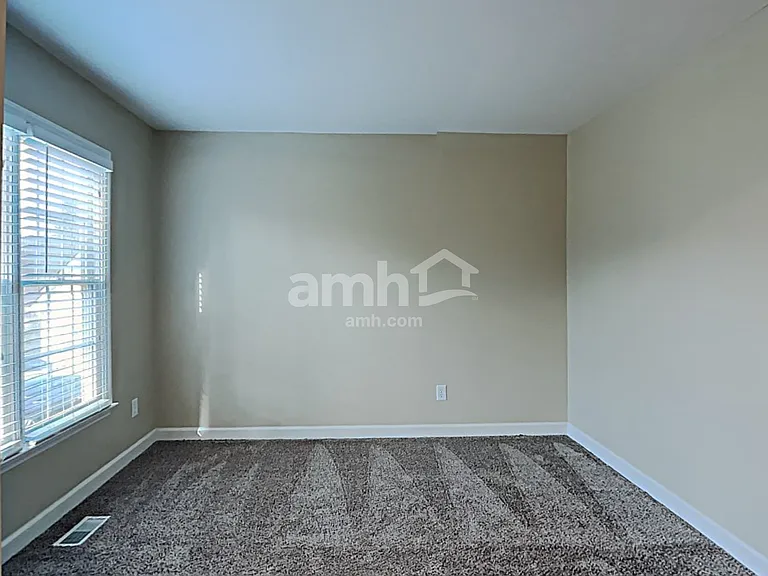809 Old Ash Ct — Photo 9