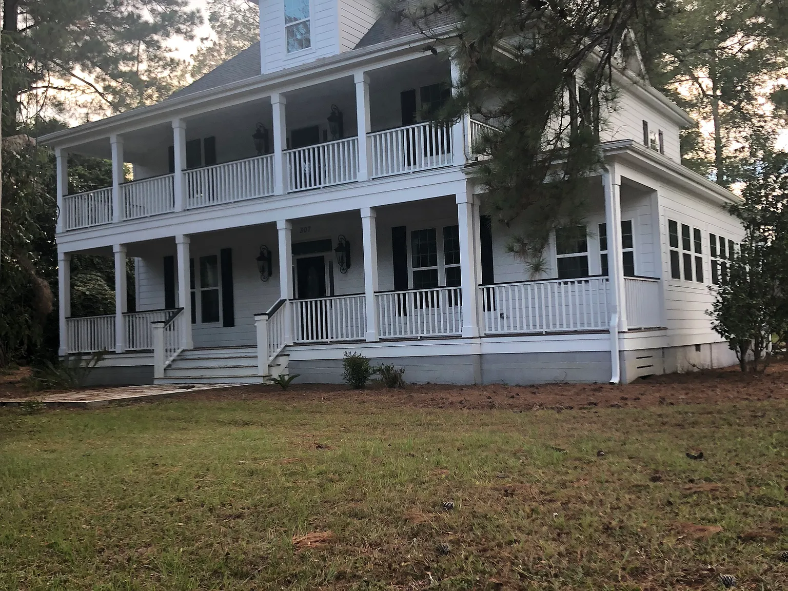 5 bed, 3946 sqft, $2,900 — Photo 1