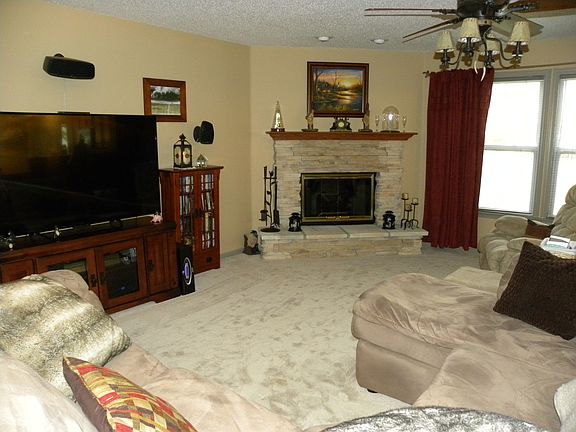 3rd image of 6642 Westland Dr