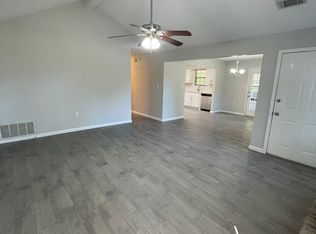2177 Calle De Cantabria, Navarre, FL 32566