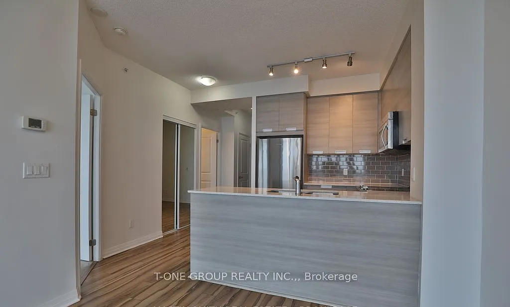 2 bed, $2,280 — Photo 1