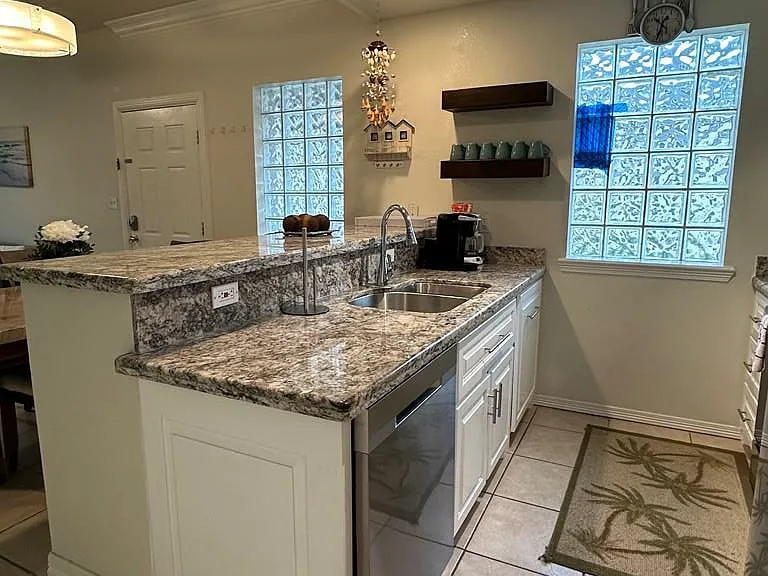 111 E Polaris Dr #7 — Photo 26
