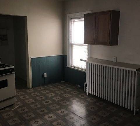 2nd image of 156 Congress St