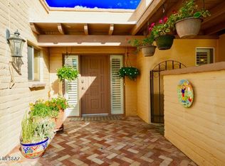 655 S Los Topacios, Green Valley, AZ 85614